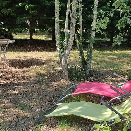 Pavillon De La Biche